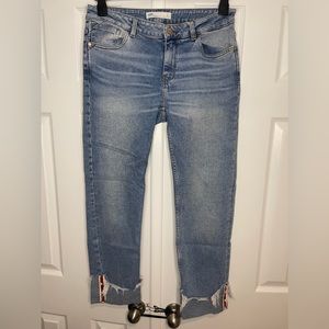 Zara low rise with trendy hem jeans in size US 10
